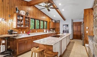 515 Williams Crossing Rd, Coventry, RI 02816