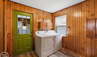 918 Columbia, Algonac, MI 48001