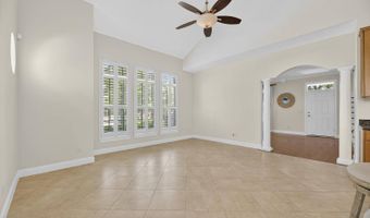 123 Aberdeen Pond Dr, Apollo Beach, FL 33572