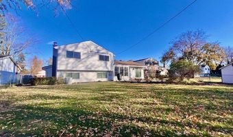 2112 N Kennicott Dr, Arlington Heights, IL 60004