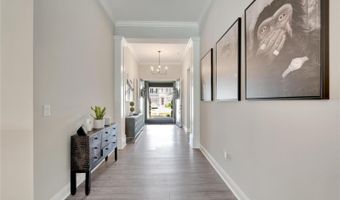 5611 MADRIGAL Way, Apollo Beach, FL 33572