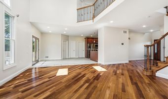 646 Compass Ave, Beachwood, NJ 08722