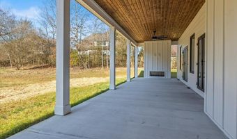 10541 E Brainerd Rd, Apison, TN 37302