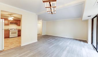 7905 DASSETT Ct 101, Annandale, VA 22003