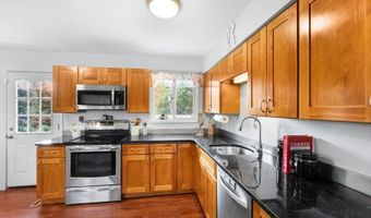 17 Muscotah Rd, Alloway, NJ 07422
