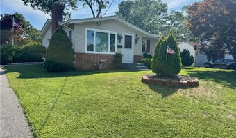 52 Kalmer Rd, Warwick, RI 02886