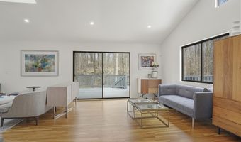 297 Cognewaugh Rd, Cos Cob, CT 06807