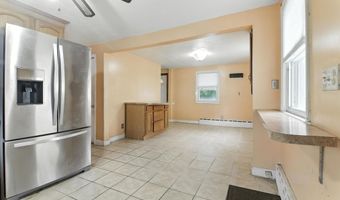34 Gilbert Ave, Bloomfield, CT 06002