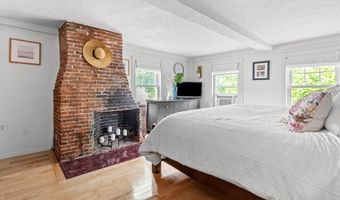 9 Elm Ct, Andover, MA 01810