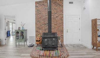 1511 Riveredge Ct, Astor, FL 32102