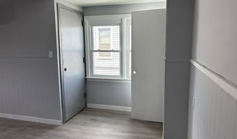 231 Goddard Ave 3Rd Floor, Bridgeport, CT 06610