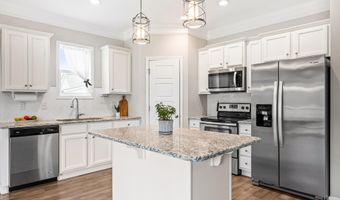 102 Regal Pond Dr, Angier, NC 27501
