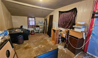 738 W 1st St, Alice, TX 78332