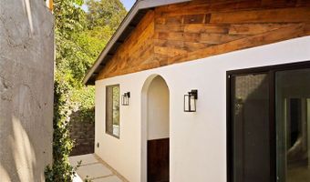 3926 Sunset Dr, Los Angeles, CA 90027