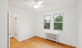 16 E LINDEN St, Alexandria, VA 22301