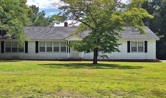 2519 Jamestown Rd, Bishopville, SC 29010