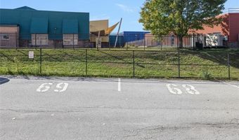 231 Maple Ave 204, Newport, RI 02840