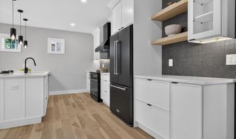 28 Amsden St 28, Arlington, MA 02474