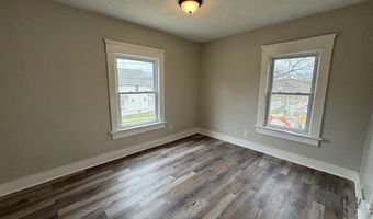 1166 Bellows St, Akron, OH 44301