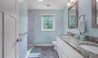 290 Station St, Coventry, RI 02816