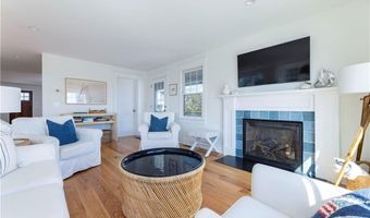 808 W Beach Rd, Charlestown, RI 02813