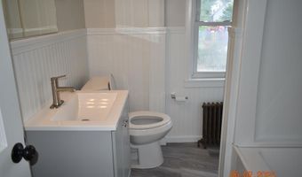 12 Whitten St, Allenstown, NH 03275