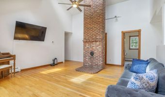 314 Wentworth Rd, Brookfield, NH 03872