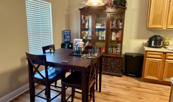 6088 E Hinds St, Bay St. Louis, MS 39520