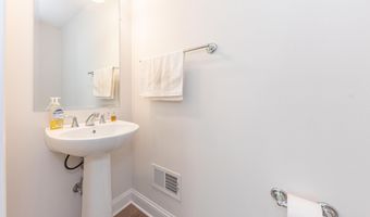 3341 Roseford Blvd, Ann Arbor, MI 48105