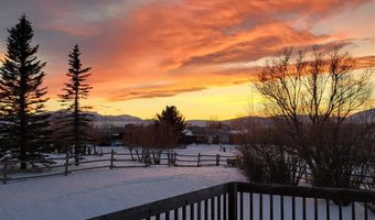 7 Ranchette Ln, Cody, WY 82414