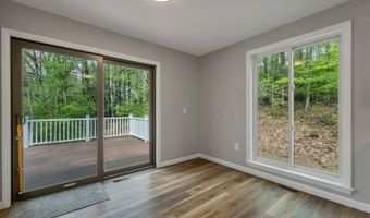 16 Old Manchester Rd, Amherst, NH 03031
