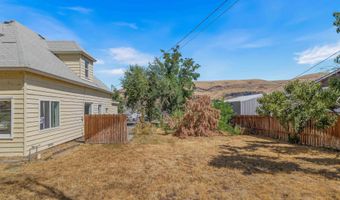 815 2nd St, Asotin, WA 99402