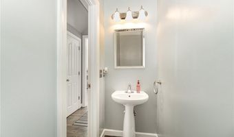 376 Kingsmill Dr, Advance, NC 27006