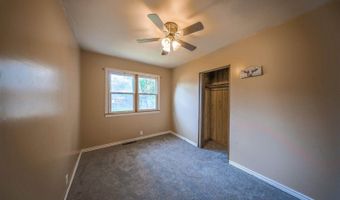 213 E Radio Ln, Arkansas City, KS 67005