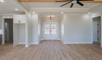 240 Michelle Dr, Beebe, AR 72012