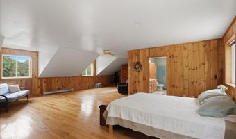405 Old W Rd, Arlington, VT 05250