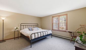 66 Lyford Rd, Brookfield, NH 03872