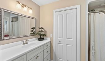 1938 Lincoln Rd, Allegan, MI 49010