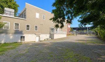 37 W 8TH St, Bayonne, NJ 07002