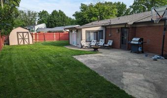 703 Redfern Dr, Beech Grove, IN 46107