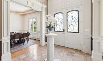 3 Buckingham Rd, Bayonne, NJ 07035