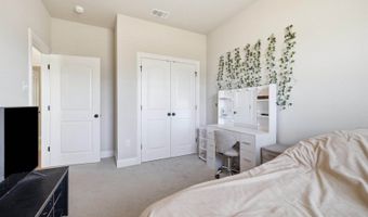 880 Leeward Dr, Biloxi, MS 39532