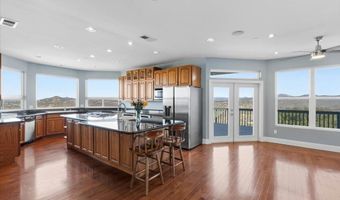 3035 Millar Ranch Rd, Spring Valley, CA 91978