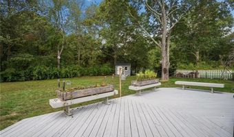 73 Penguin Ave, Warwick, RI 02818