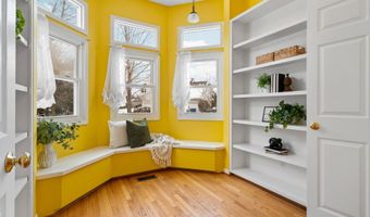 5971 Creekview Ct, Ann Arbor, MI 48108