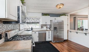 235 Riverside Dr, Alma, MI 48801