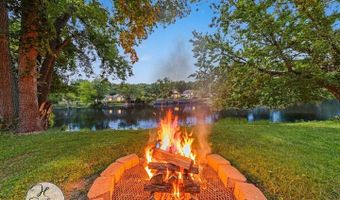 630 Oceola Dr, Algonquin, IL 60102
