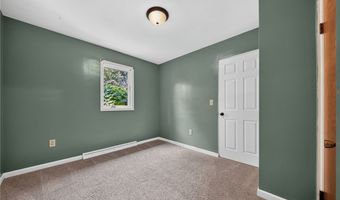 7430 Whitewood Dr, Ashtabula, OH 44004
