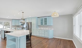 1405 Surrey Ln, Algonquin, IL 60102