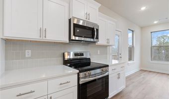 3 Heywood Ln, Bella Vista, AR 72714